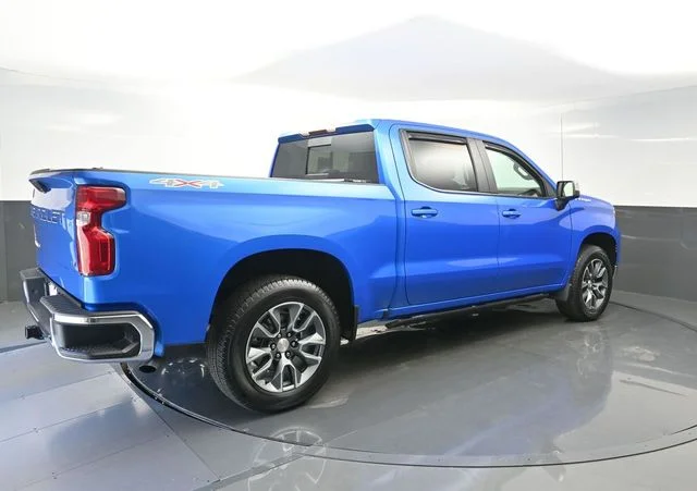 Used 2025 Blue Chevrolet LT image 7
