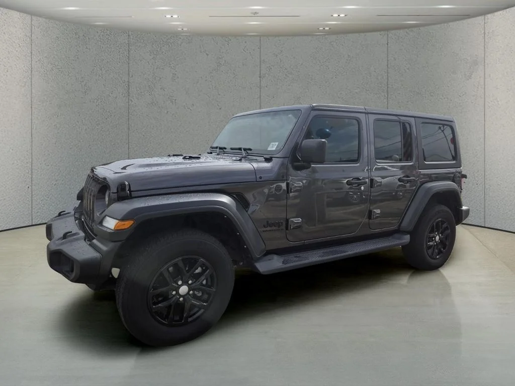 Used 2023 Gray Jeep Sport S image 1