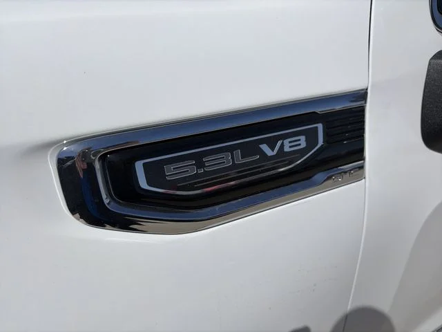 New 2026 White GMC SLE image 3
