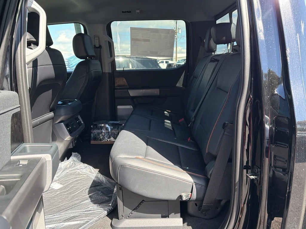 New 2027 Agate Black Metallic Ford F-250® Lariat® image 19