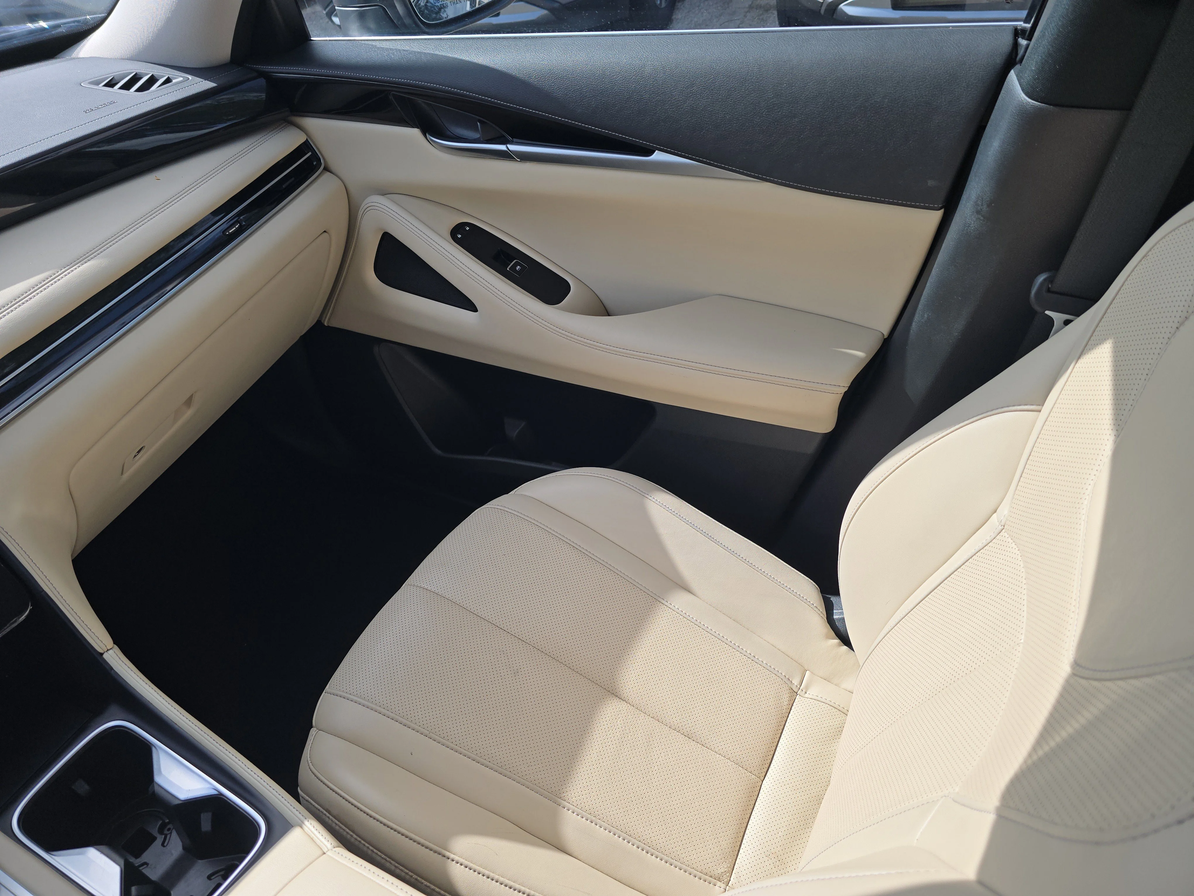 Used 2023 Mineral Black INFINITI PURE image 16