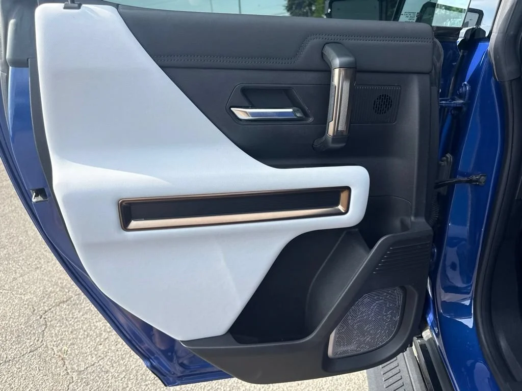 Used 2024 Supernova Metallic (Dark Blue) GMC 2X image 32