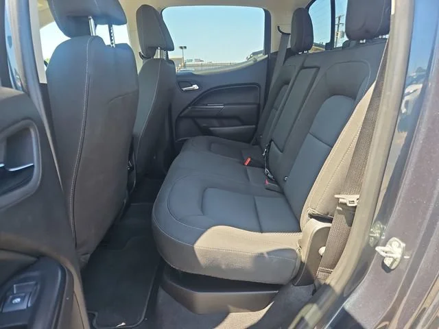 Used 2019 SHADOW GRAY METALLIC Chevrolet 4WD LT image 25