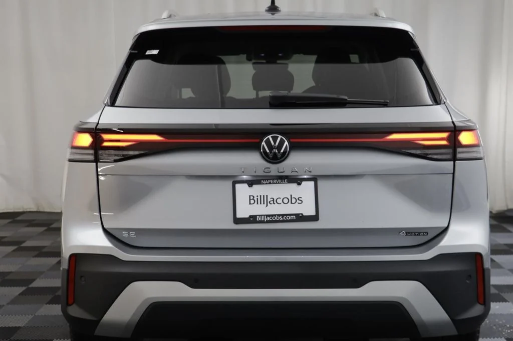 New 2026 Silver Volkswagen 2.0T SE image 16