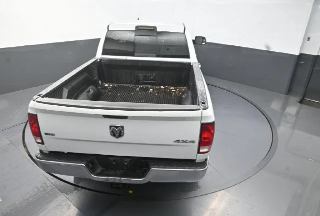 Used 2016 White Ram SLT image 29