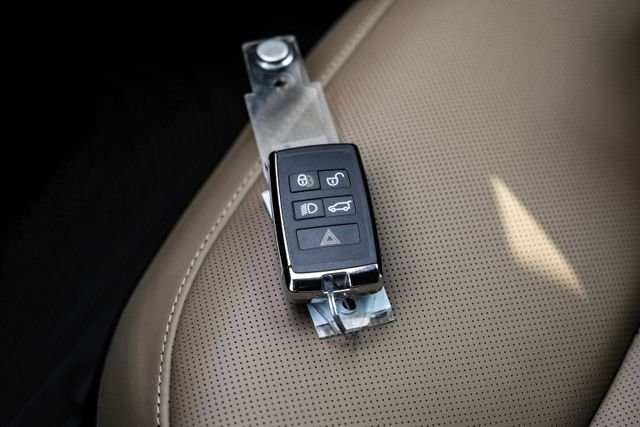 New 2026  Land Rover Dynamic SE image 70