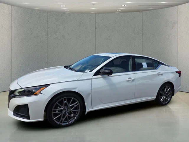 2024 Nissan Altima 2.0 SR