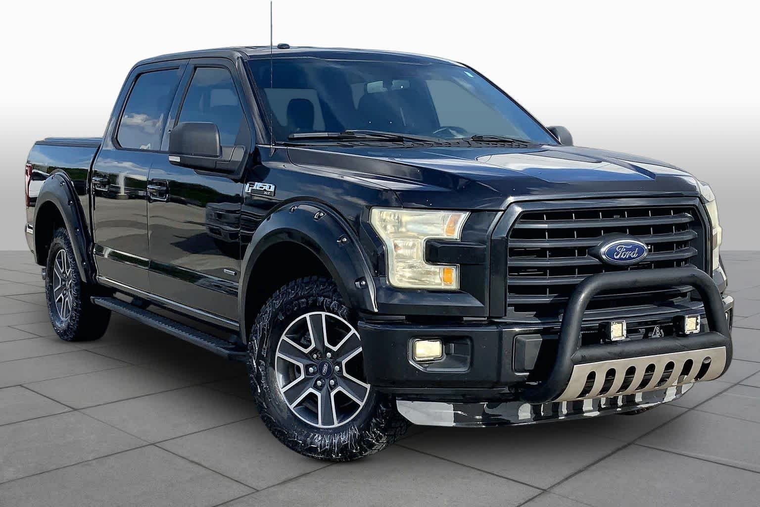 Used 2015 Tuxedo Black Metallic Ford XLT image 2