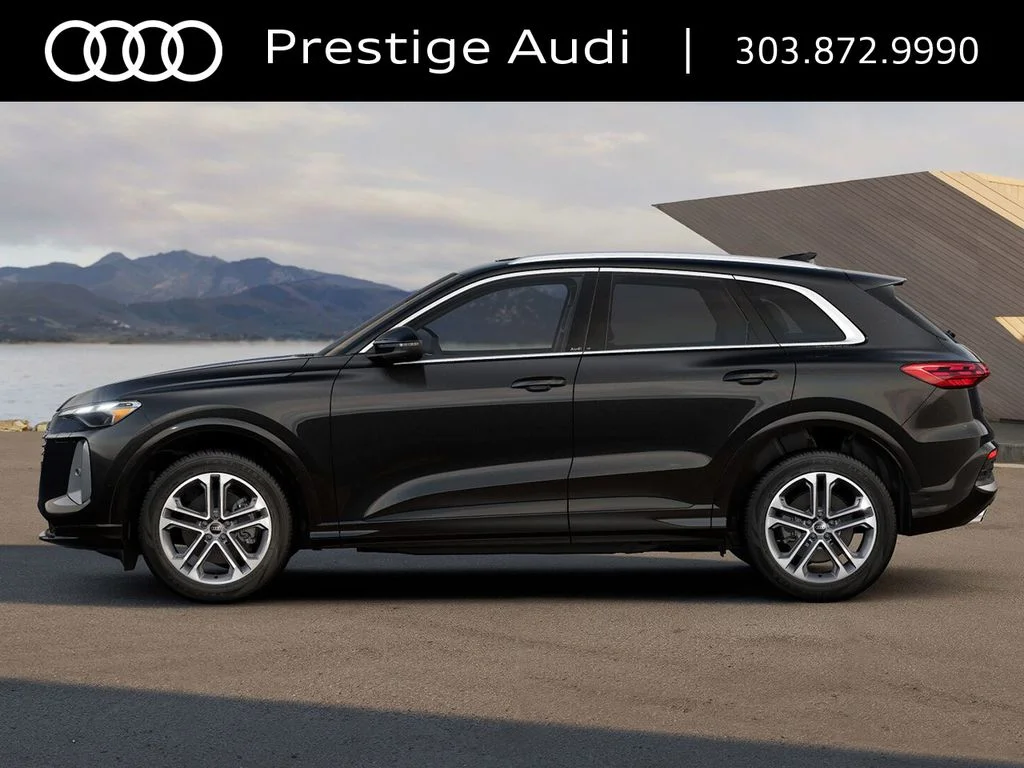 Used 2026 Mythos Black Metallic Audi 2.0T Premium image 4