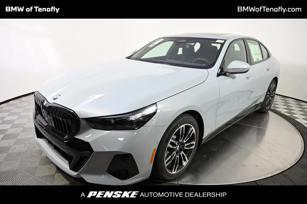 2027 BMW 5 Series 530i xDrive Sedan's photo