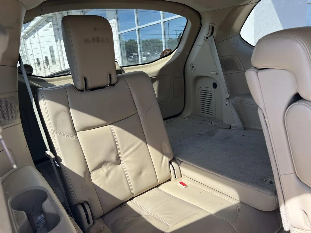 Used 2014 White Nissan SL image 13