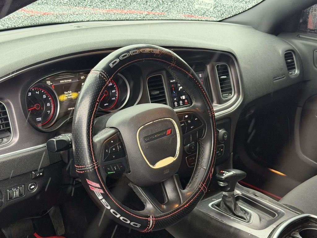 Used 2018 Red Dodge SXT image 10