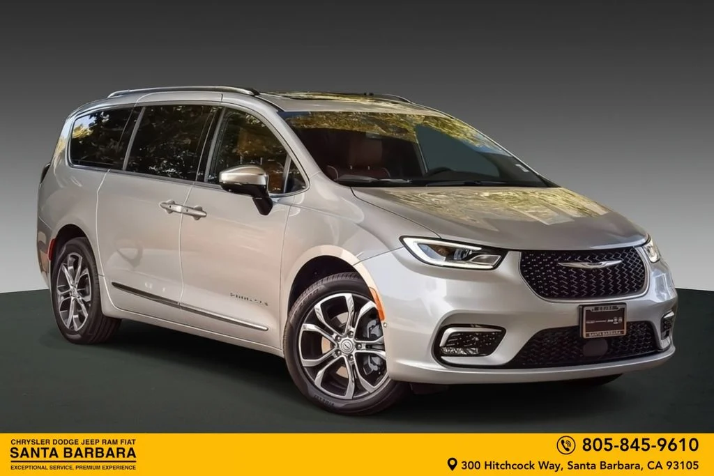 2026 Chrysler Pacifica Pinnacle AWD's photo