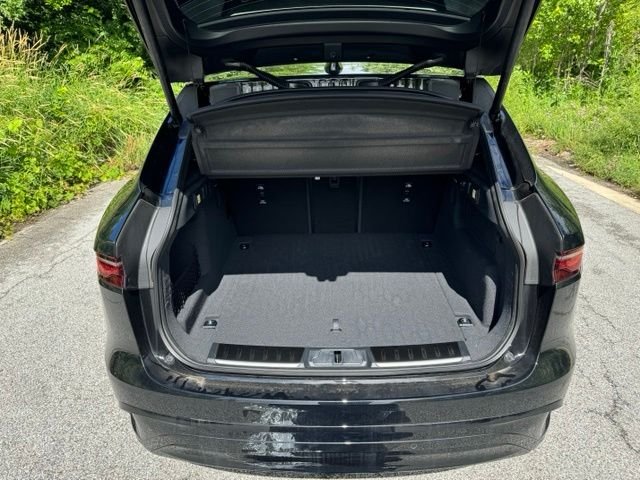 New 2026 Santorini Black Jaguar P250 R-Dynamic S image 15