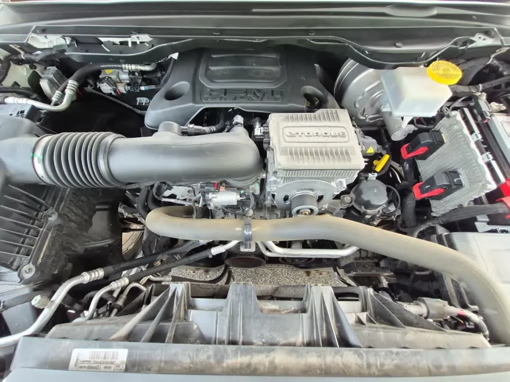 Used 2022 Bright White Clearcoat Ram Big Horn image 20