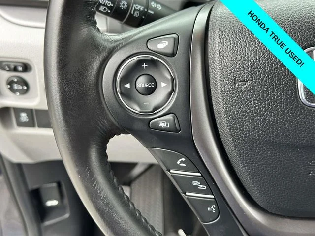 Used 2018  Honda EX-L image 23