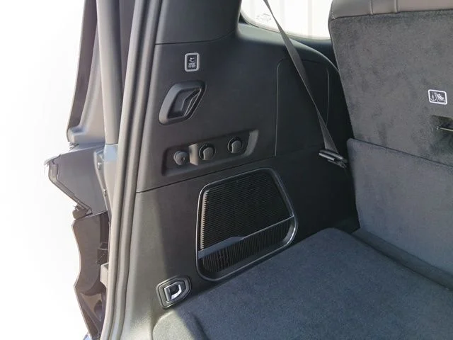New 2026 High Gloss Black Exterior Paint Jeep Limited Altitude image 13