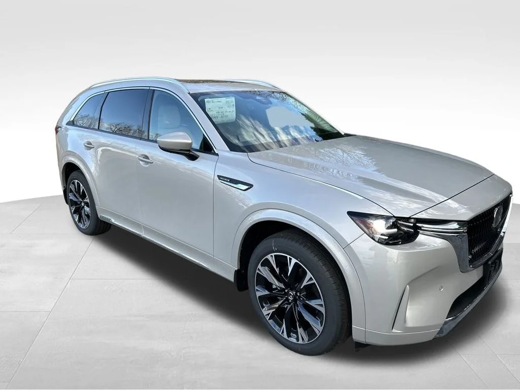 New 2026 Platinum Quartz Metallic Mazda 3.3 Turbo S Premium Plus image 8