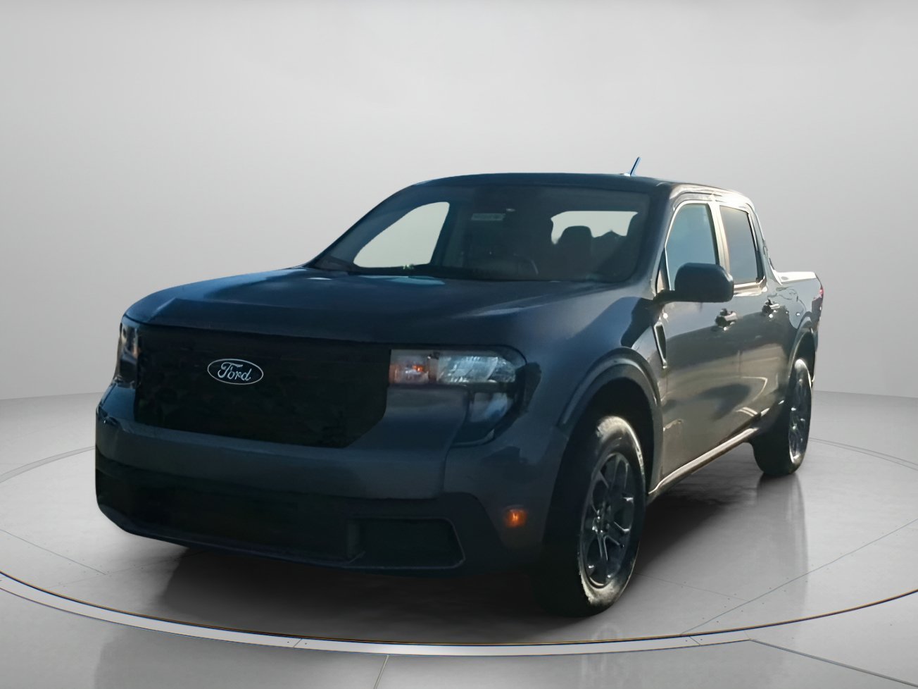 New 2026 Carbonized Gray Metallic Ford XLT image 8