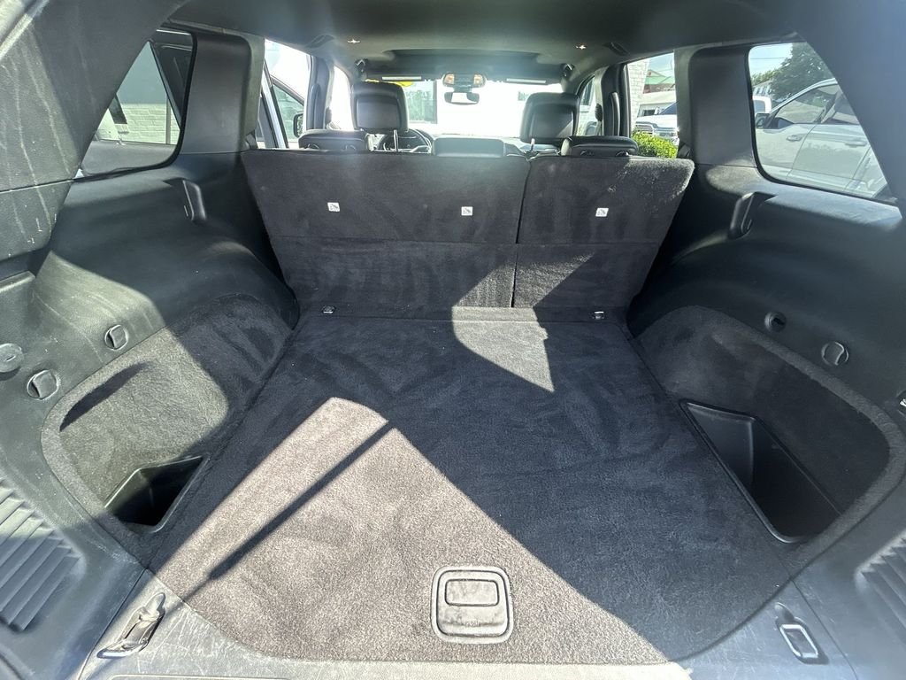 Used 2018 White Jeep Altitude image 14