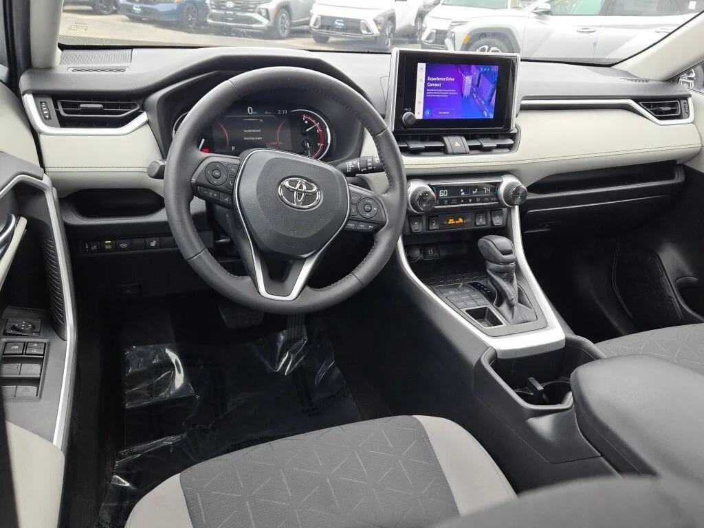Used 2023 Silver Toyota XLE image 20