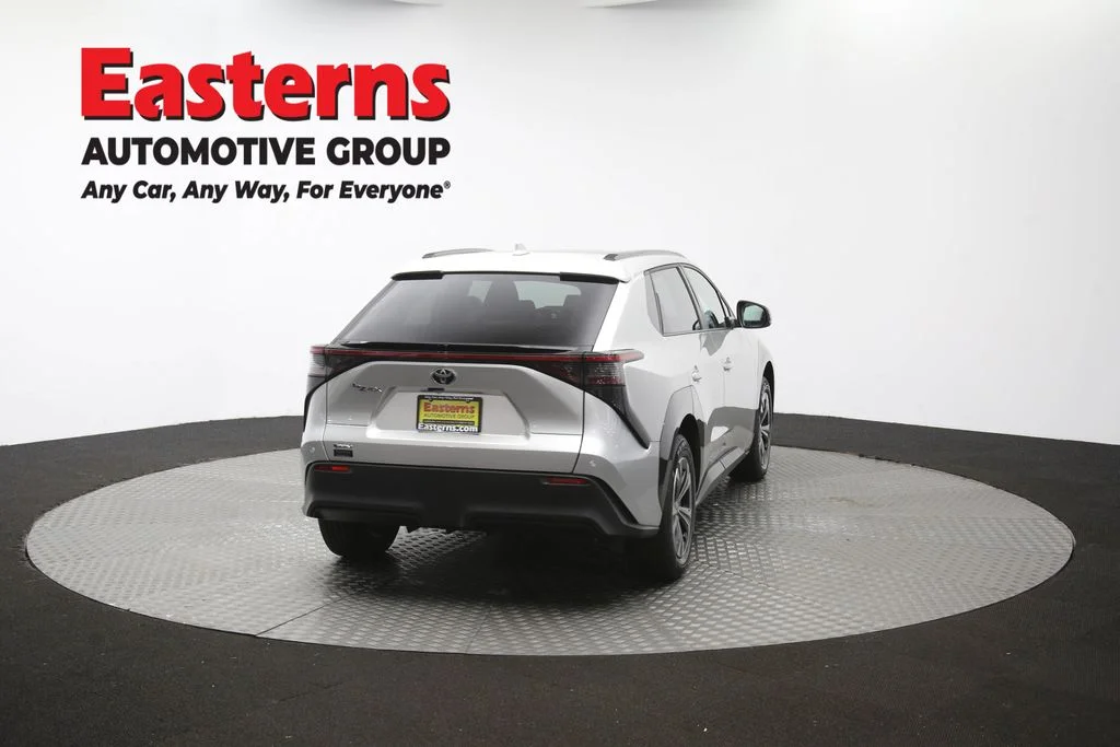 Used 2024 Silver Toyota XLE image 41