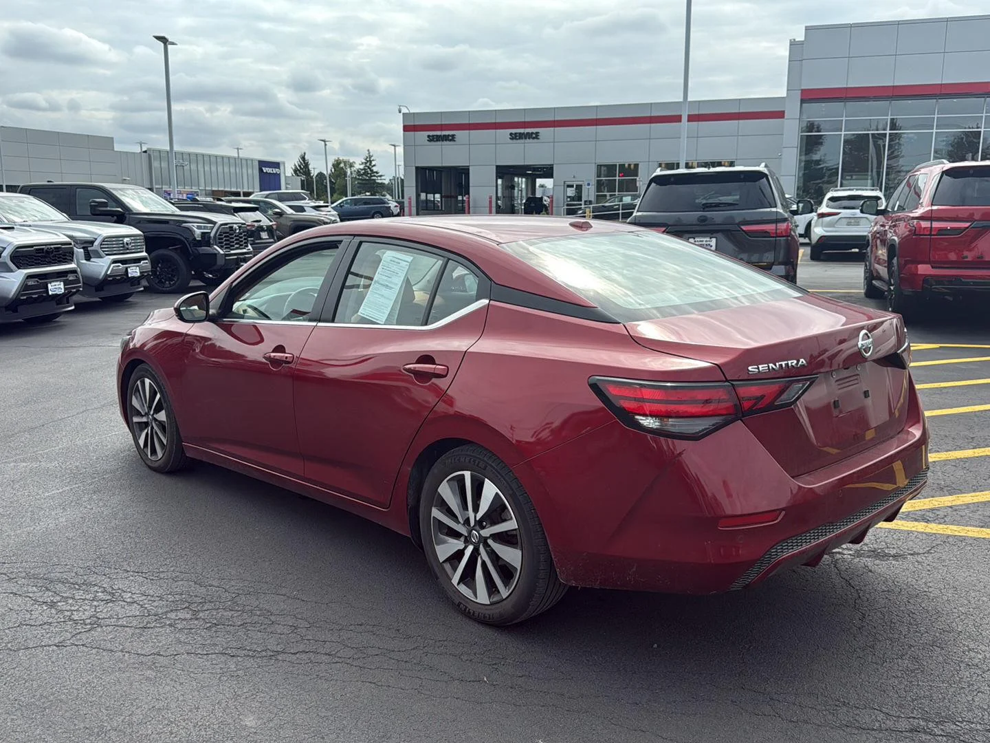 Used 2020 Scarlet Ember Tintcoat Nissan SV image 5