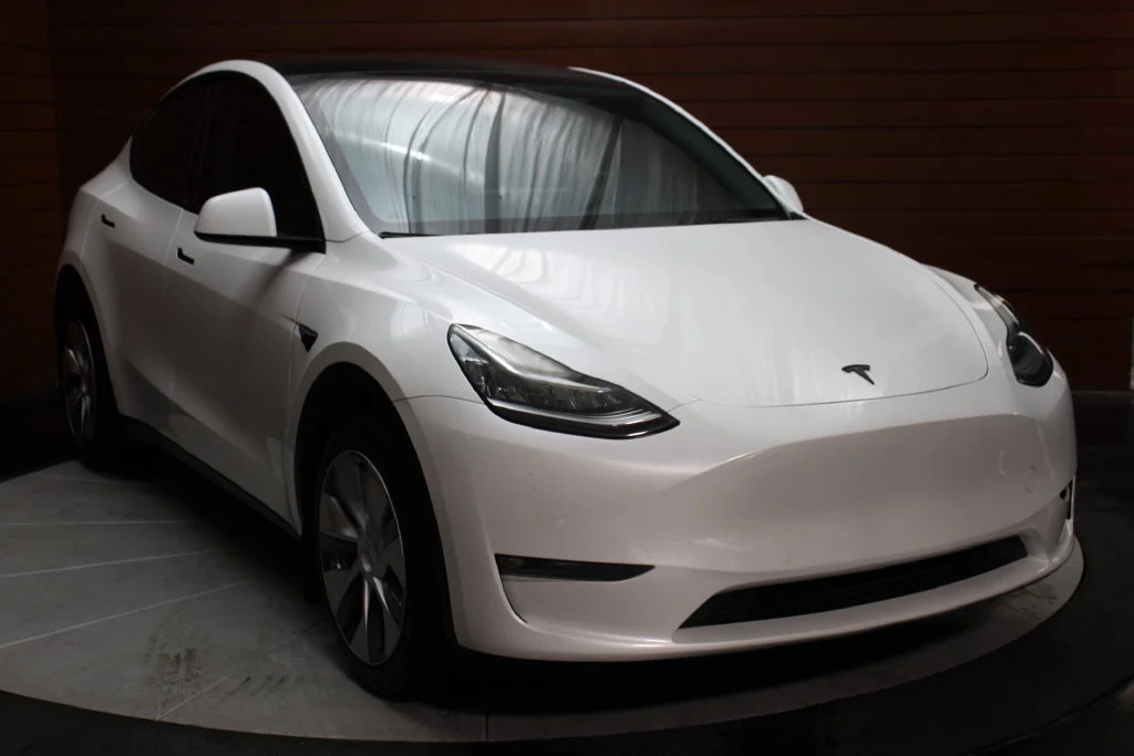 Used 2022 Pearl White Multi-Coat Tesla Long Range image 36