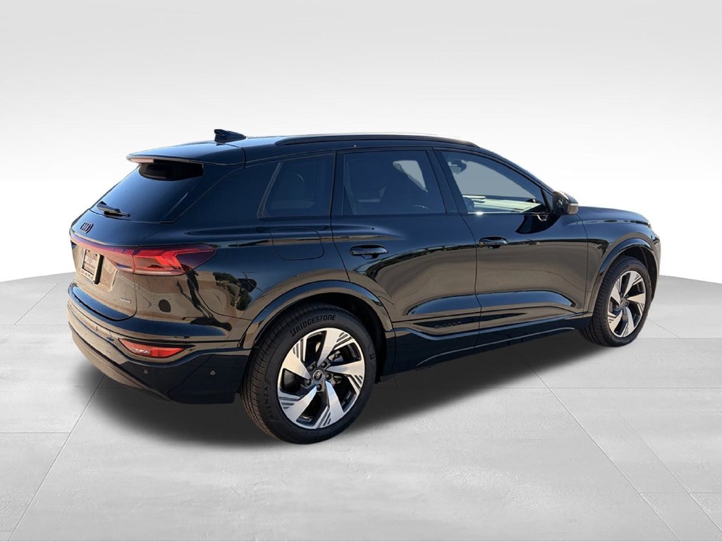 Used 2025 Black Metallic Audi Premium Plus quattro image 8