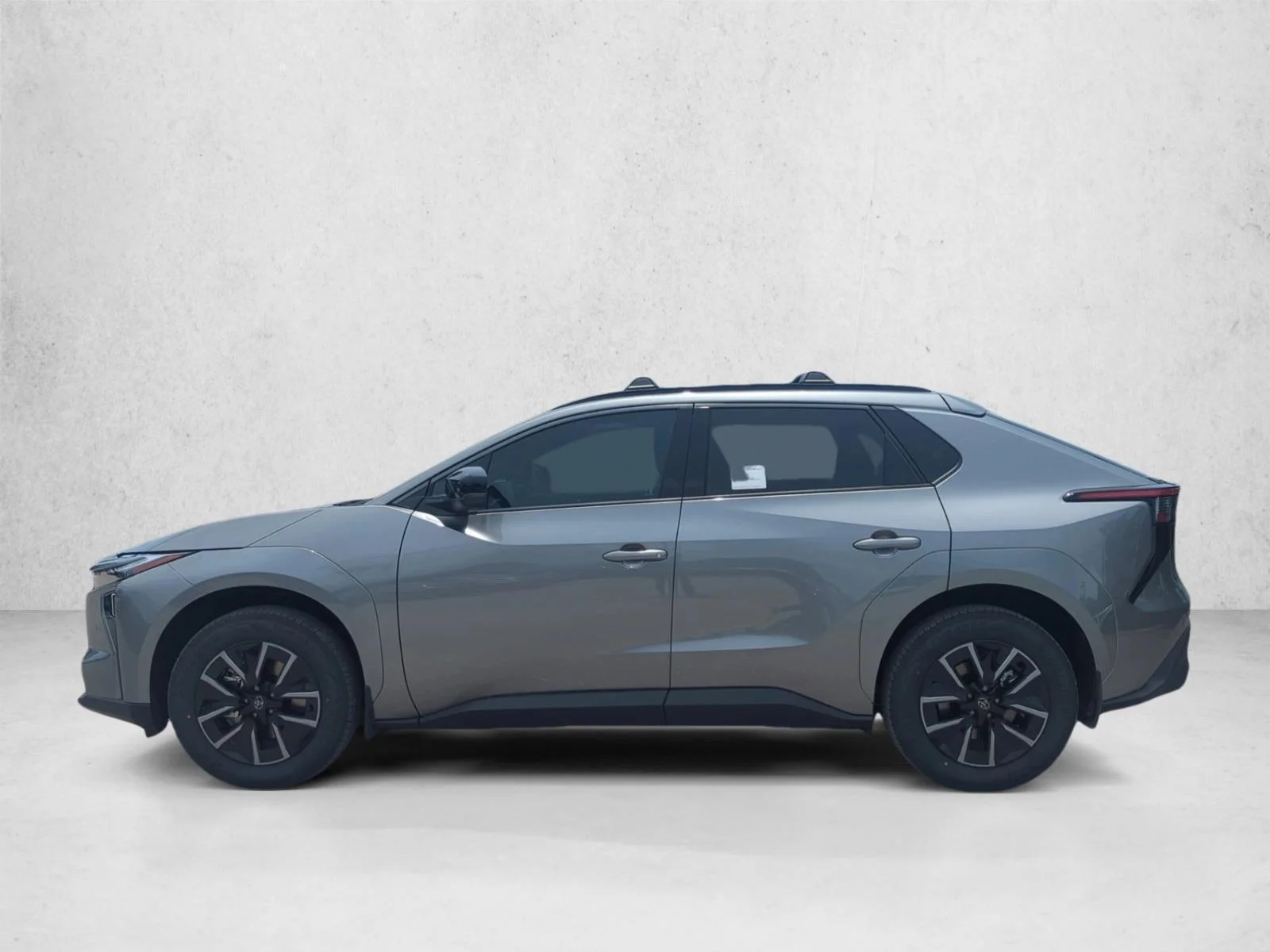 Used 2026 Heavy Metal [Gray] Toyota XLE Plus image 8