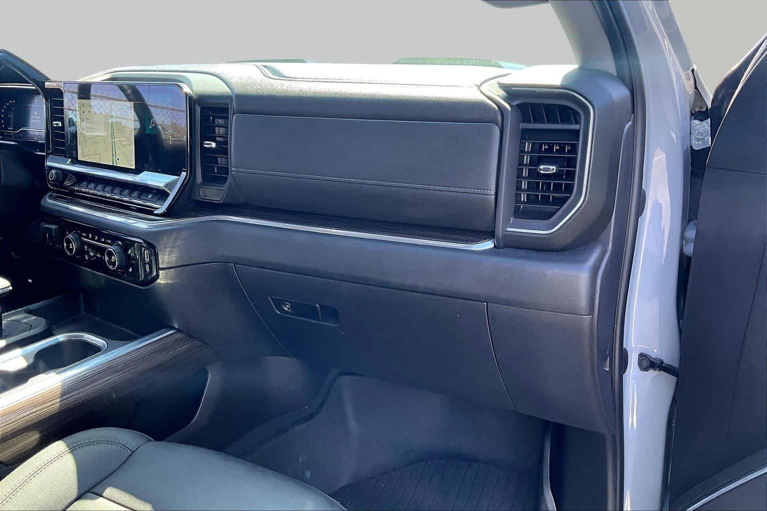 Used 2024 Slate Gray Metallic Chevrolet LT Trail Boss image 18