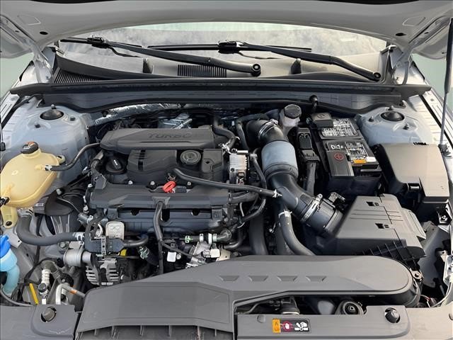 Used 2023 Wolf Gray Kia GT-Line image 30