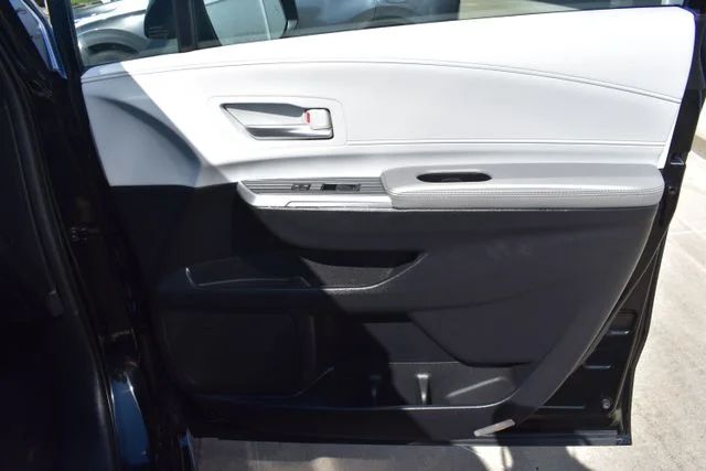 Used 2025 Black Toyota XLE image 22