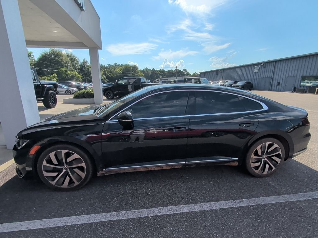 Used 2022 Black Volkswagen 2.0T SEL R-Line image 2