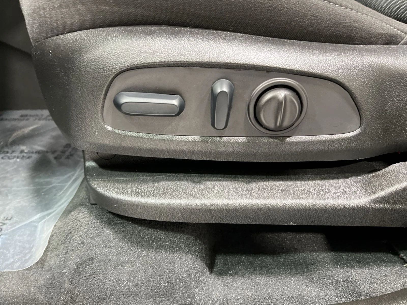 2023 Chevrolet Traverse 1LT - Photo 12