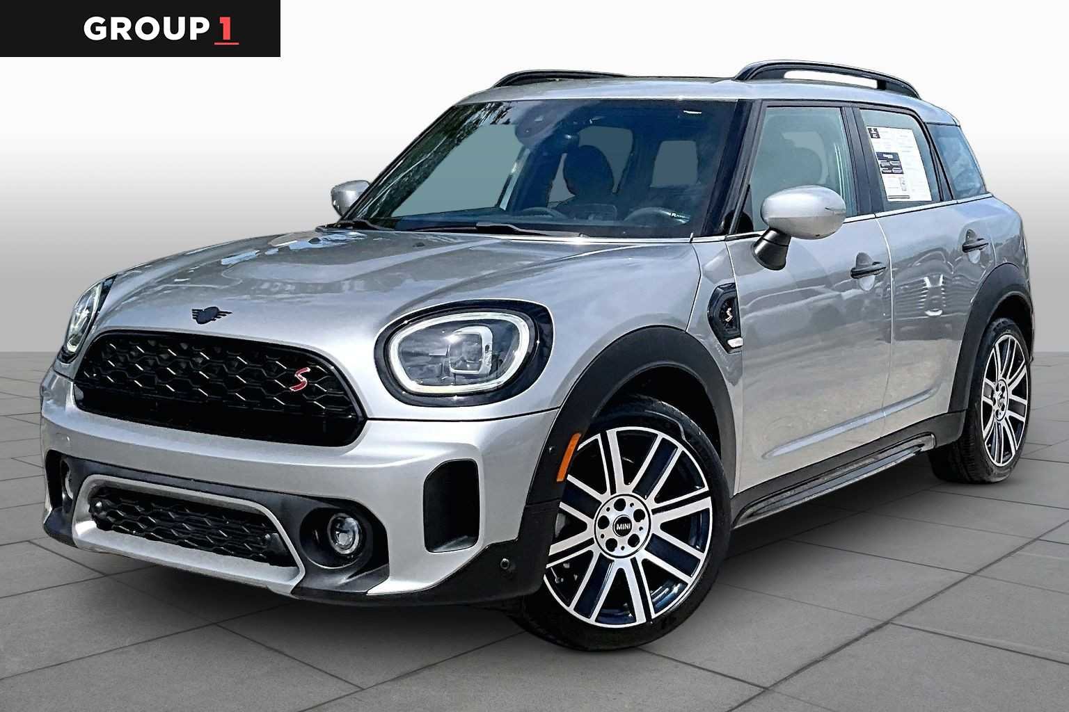 2024 MINI Countryman Cooper S's photo