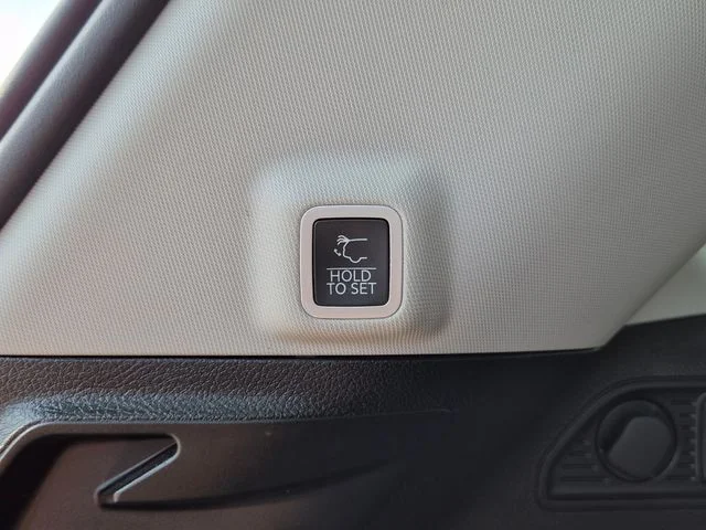 Used 2023 Black Jeep Limited image 12