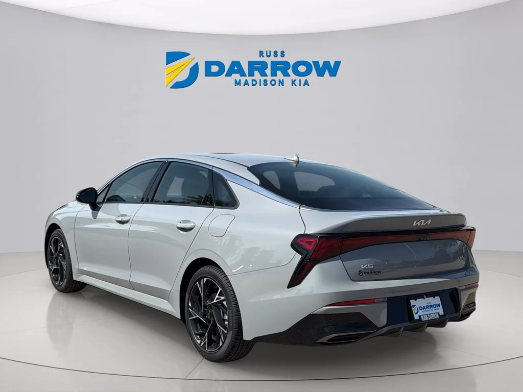 Used 2026 Wolf Gray Kia GT-Line image 3