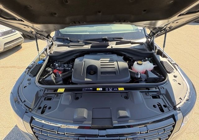 New 2026 Eiger Grey Land Rover SE image 49
