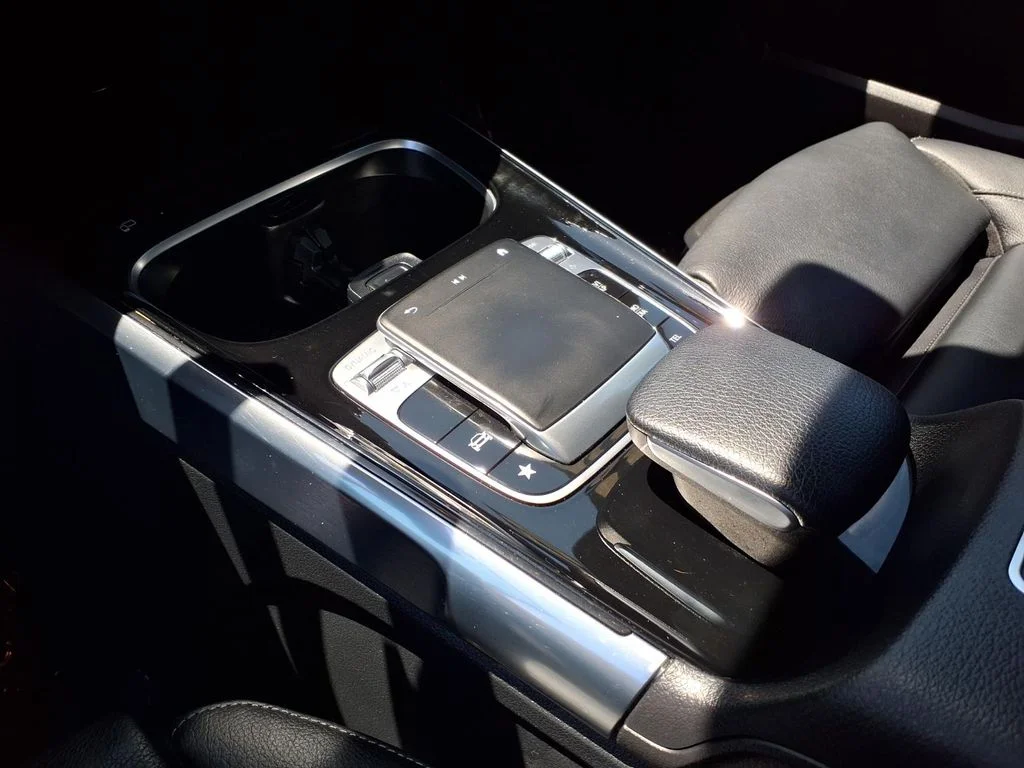 Used 2020 Black Mercedes-Benz GLB 250 image 17