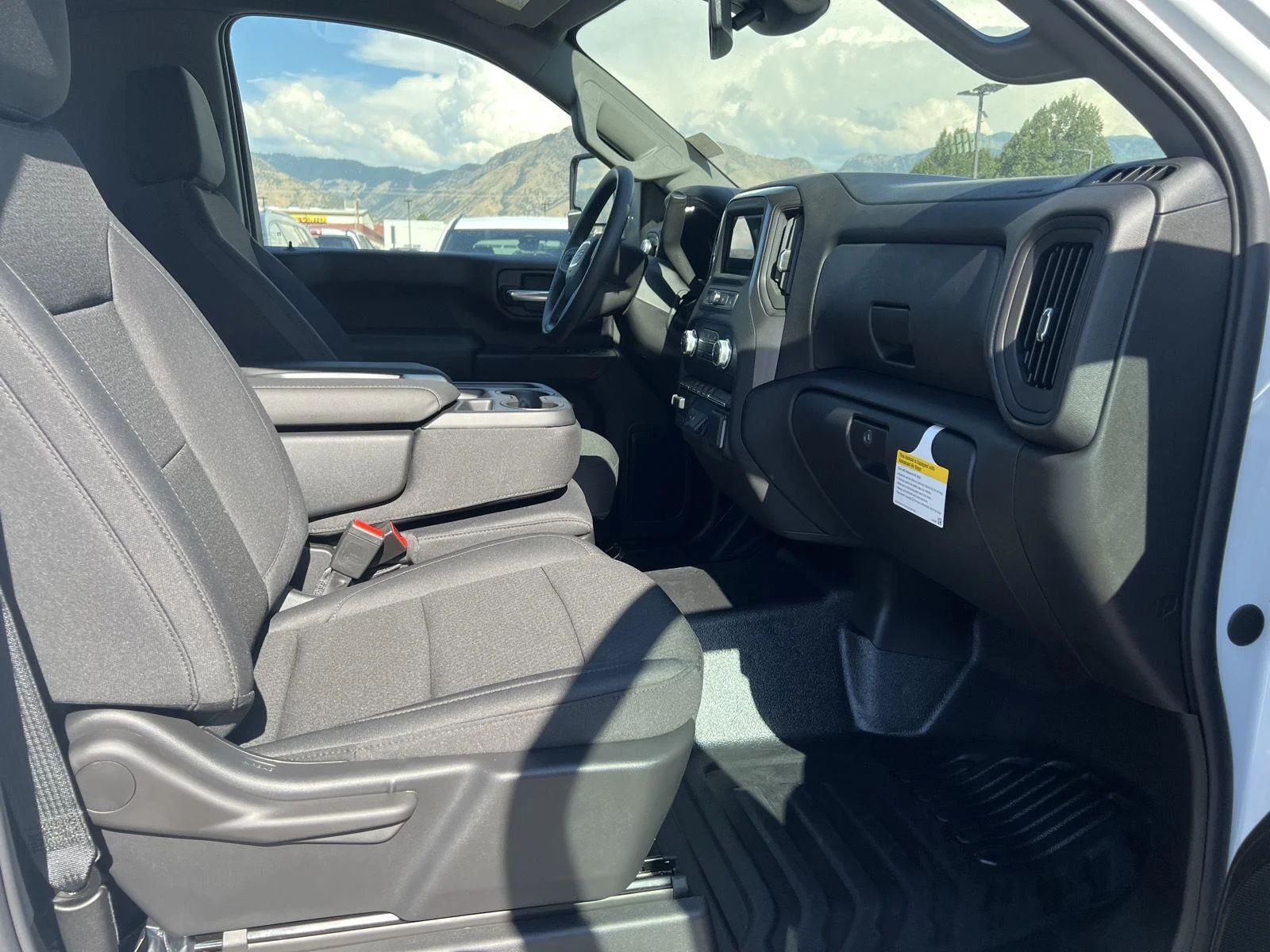 2026 GMC Sierra 3500HD Pro - Photo 32