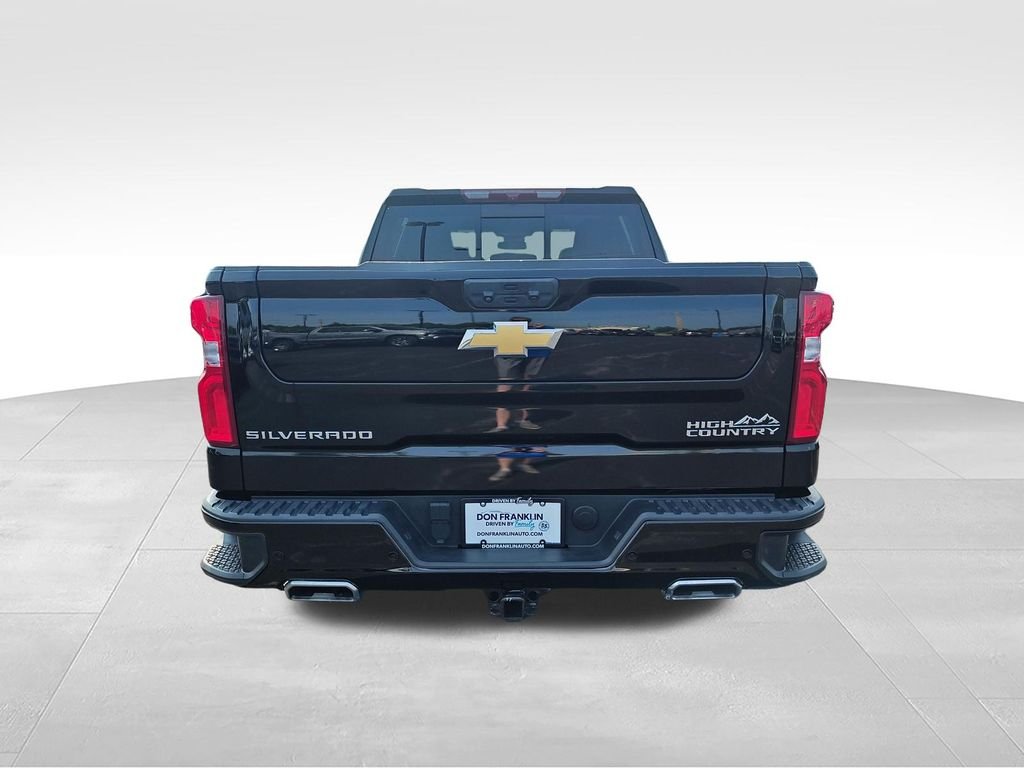 Used 2022 Black Chevrolet High Country image 8