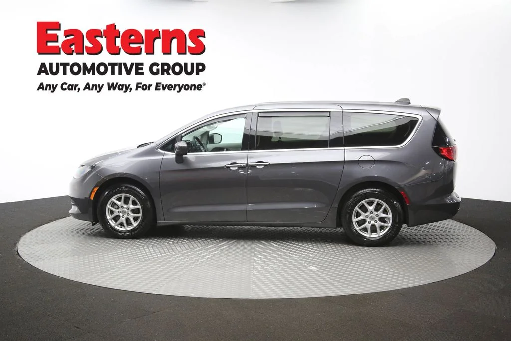 Used 2022 Gray Chrysler LX image 60
