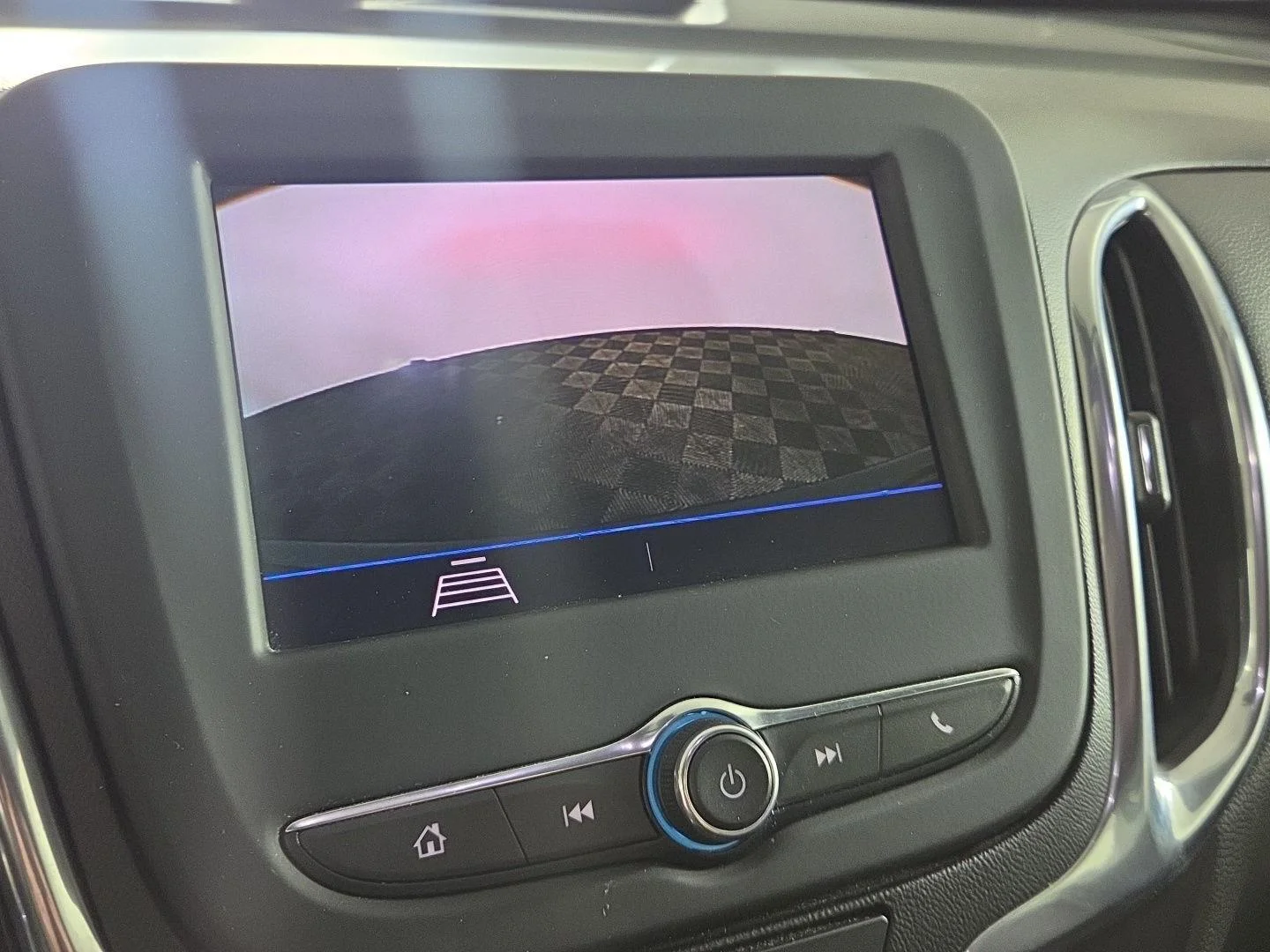 Used 2020 Midnight Blue Metallic Chevrolet LT image 12