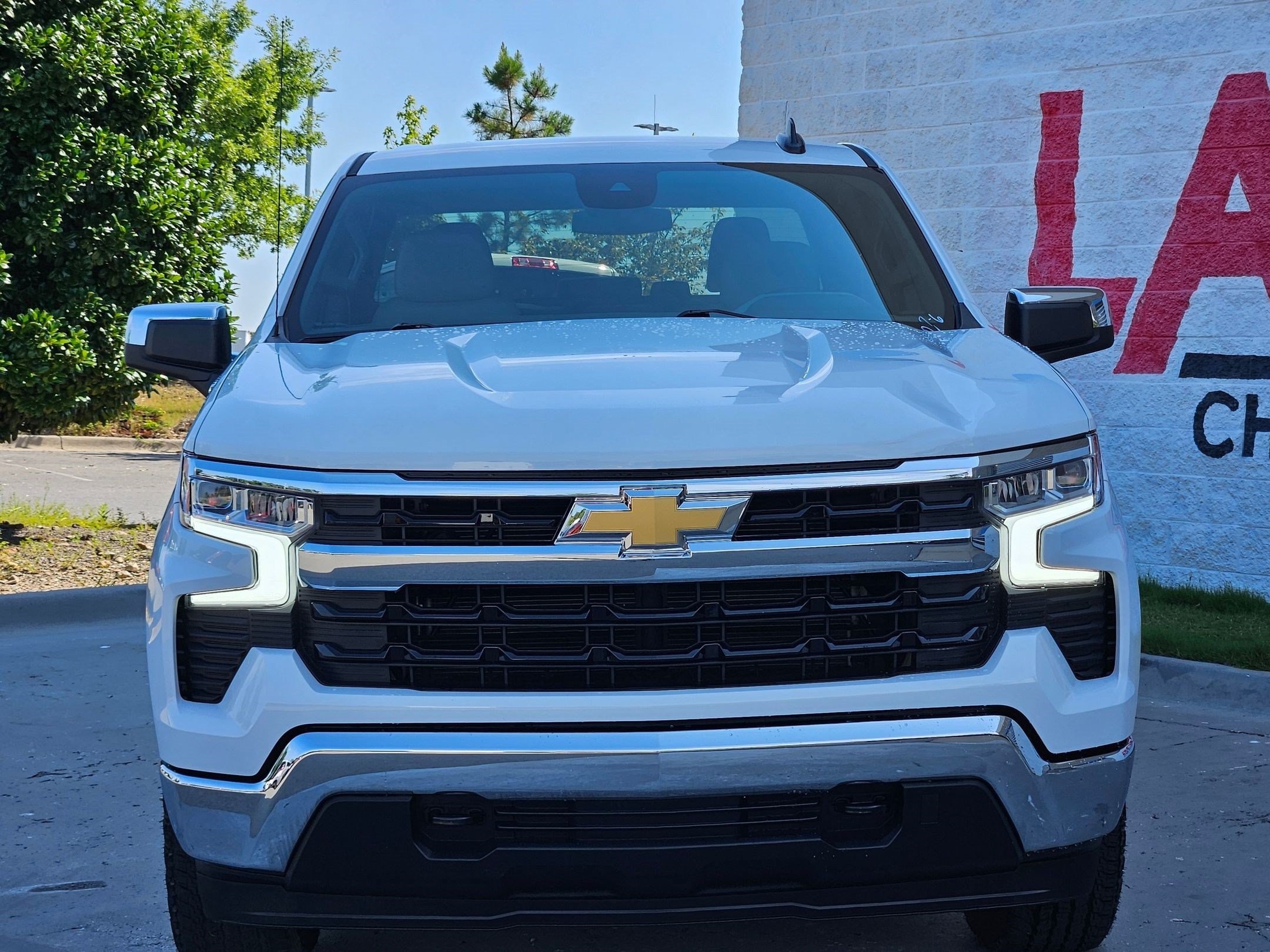 Used 2025 Chevrolet Silverado 1500 LT with VIN 2GCUKDED7S1197044 for sale in Little Rock