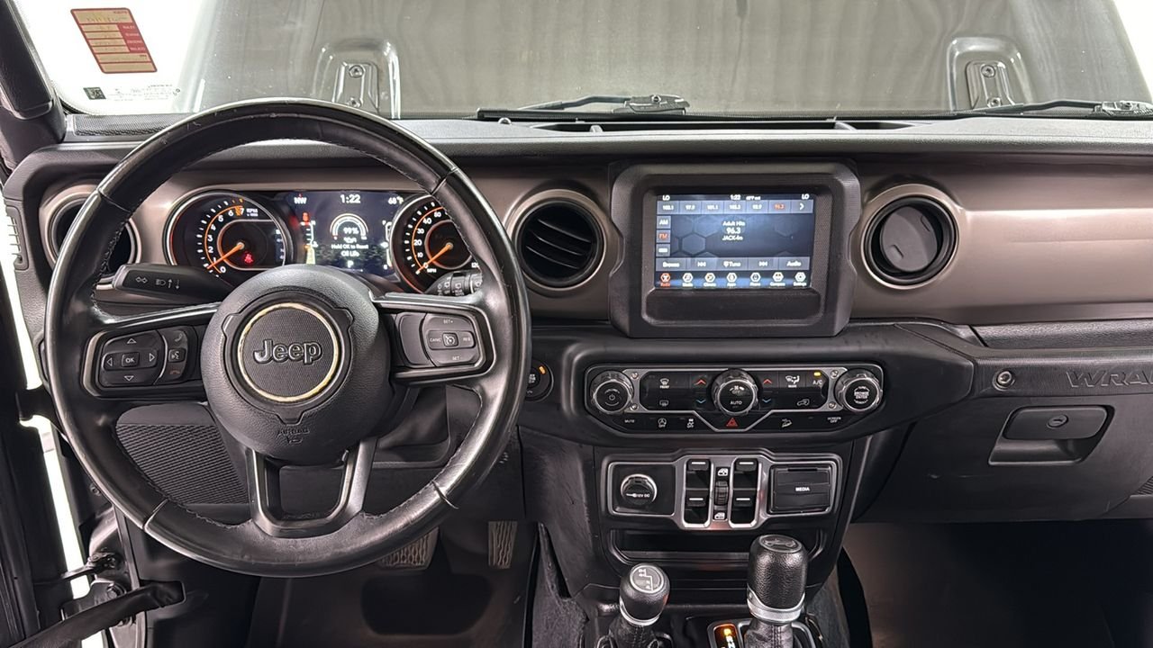 Used 2018 Gray Jeep Unlimited Sport S image 9