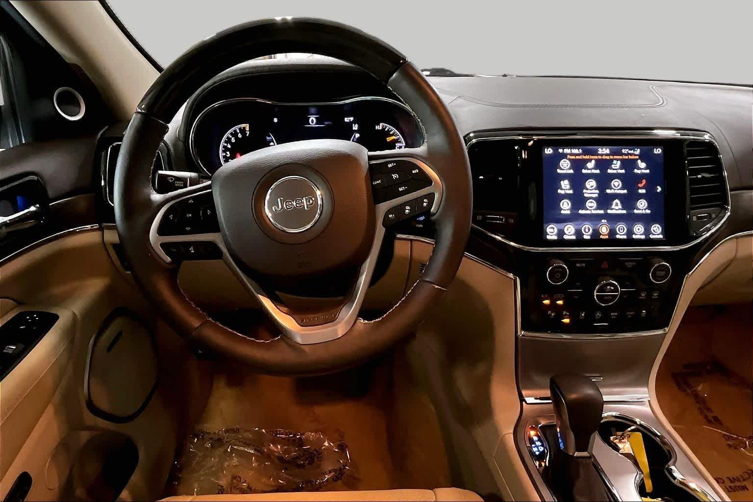 Used 2021 Slate Blue Pearlcoat Jeep Overland image 6