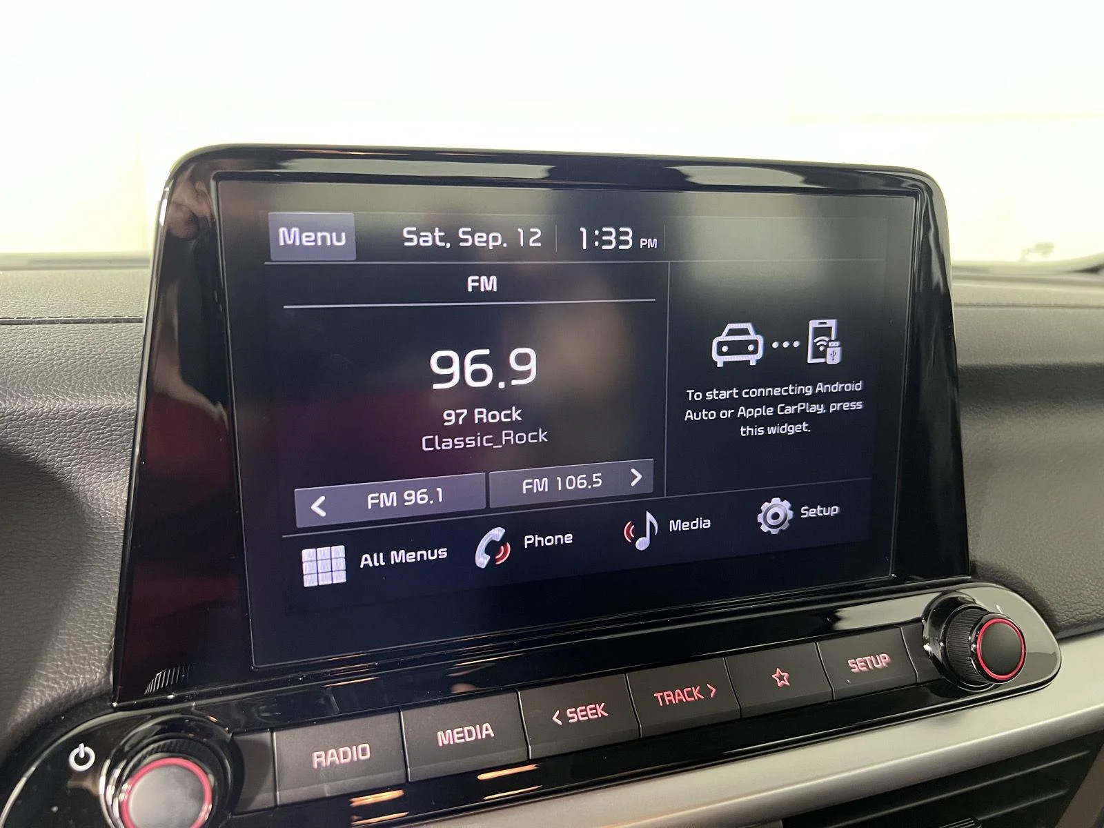 Certified Used 2024 Steel Gray Kia LXS image 17