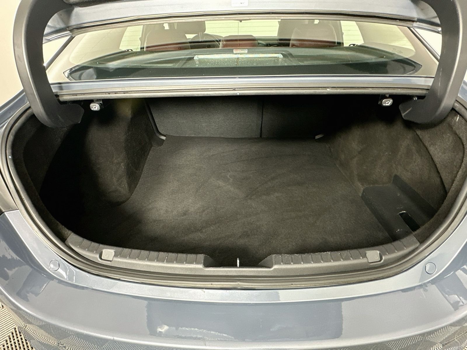 Used 2023 Polymetal Gray Metallic Mazda 2.5 S Carbon Edition image 27
