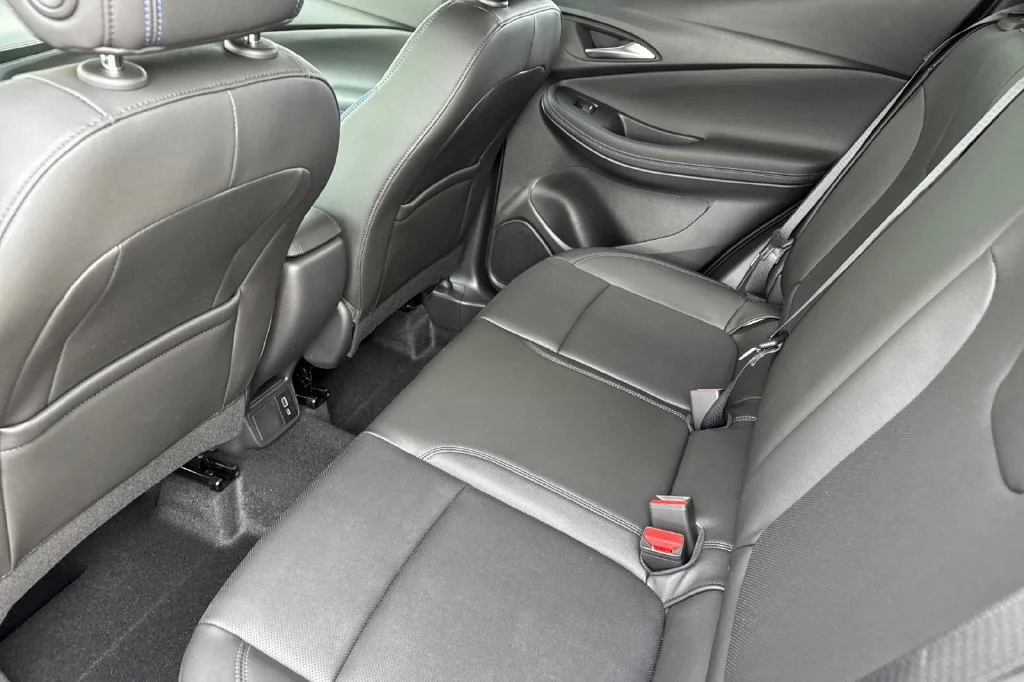 2026 Buick Encore GX Sport Touring - Photo 9